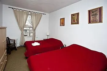 Guest house Pensione Popolo Montreal