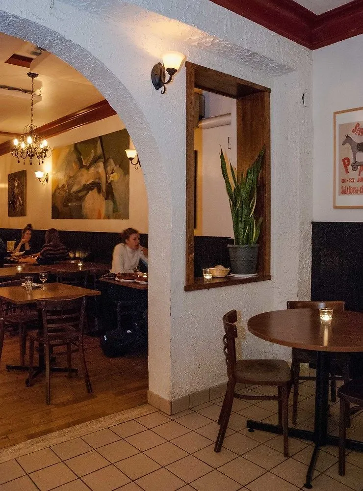 Guest house Pensione Popolo Montreal
